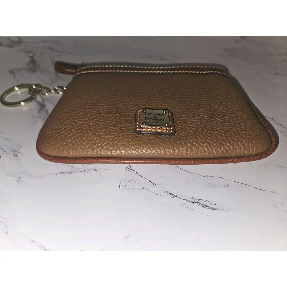 NWOT! Dooney & Bourke Pebble Grain Small Coin Case Brown 6.5x4.25